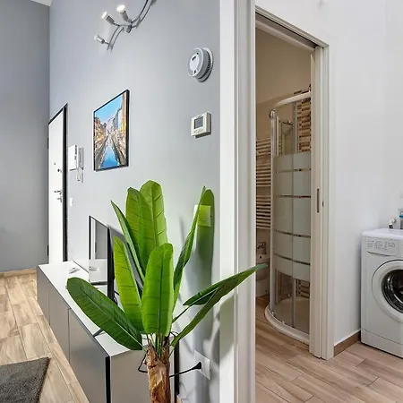 Modern Navigli - 5 *