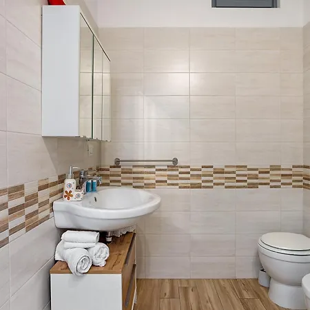 Apartament Modern Navigli - 5 *