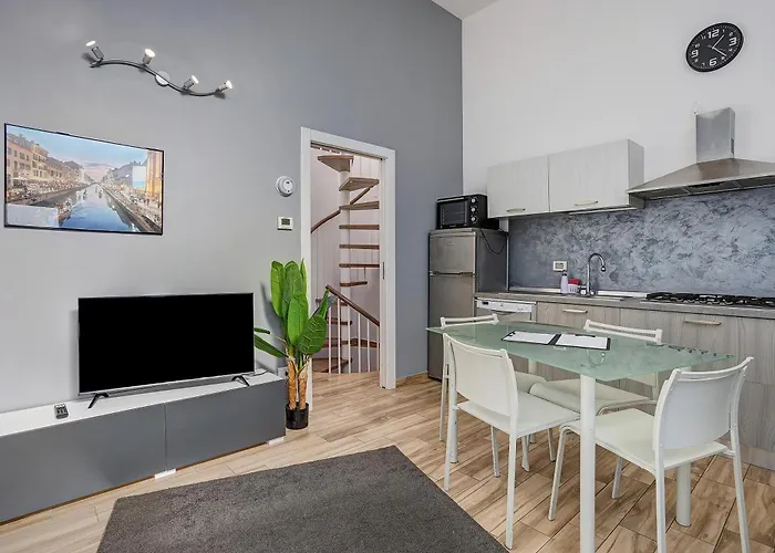 Modern Navigli - 5 Apartman *